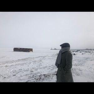 Meet your Posher, Dennis